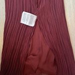 Topshop  Plisse Straight Midi Skirt Maroon Burgundy size 6 Photo 9
