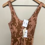 Saltwater Luxe  NWT Memphis Midi Dress Size Medium Rosewood Rust Floral Linen Photo 3
