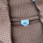 Alo Yoga Alo Waffle Weekend Escape Mock Neck Long Sleeve Sweatshirt Cinnamon Brown XS Photo 2