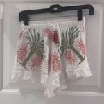 Tropical Embroidered White Shorts Size M Photo 0