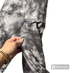 Athleta Salutation Stash Pocket Tie Dye Capri Legging Gray Size 1X Photo 2