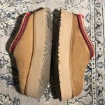 UGG  Tazz Platform Slippers in Chestnut Photo 8