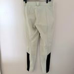 Kerrits Like New  3-Season Tailored Knee Patch Riding Pants. Photo 6