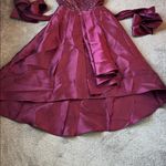 R & M Richards  Burgundy Heart Neck Lace Sequin Dress SIZE 10P Photo 1