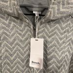 Bench  ZAGGLE HOODED SWEATER JACKET SIZE SMALL Photo 6