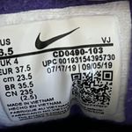 Nike Wmns Air Max 90 ‘Hyper Grape’ Photo 6