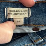 Madewell Size 30 High Rise Denim Mid Length Jean Shorts Raw Hem Photo 5