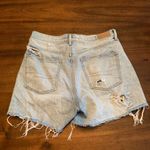 American Eagle  Jean Shorts 90s Boyfriend Short Light Wash Distressed Women’s 4 Photo 4