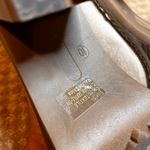 Olivia Miller  Womens Beige Platform Chunky Heel Faux Suede Boots Chain Zip 10 Photo 15