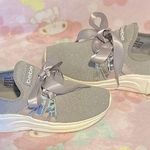 Bebe vintage Y2k Womams Silver Sneakers (7.5) Photo 1