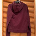 Lululemon Women’s Maroon Scuba Hooded Jacket Sz 10 Photo 1