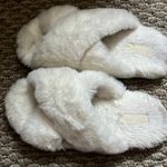Victoria's Secret VS Fluffy Slippers Photo 1