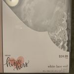 very pretty lace wedding veil for wedding ceremony White Photo 2