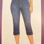Gloria Vanderbilt  Capri Jeans size 8 brand new inseam 20” waist 32” Photo 9