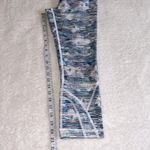 Lululemon ‎ Inspire Crop II Leggings Blue Multicolor Print Size 4 Photo 6