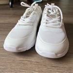 Vionic  Women's Brisk Miles II Sneaker Photo 4