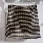 Moodie Houndstooth Mini Skirt Tan Photo 3