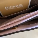 Michael Kors NWT  Trisha Medium Logo Crossbody Bag Photo 8