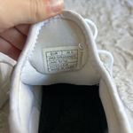 Feethit Size 6 White Women’s Slip On Running Shoes Non Slip Photo 4