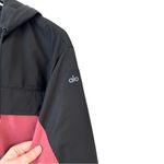 Alo Yoga International Crop Anorak Hoodie Black Mars Clay XS Photo 7
