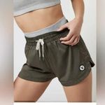 Vuori Women's Halo Sport Short Olive Green Oregano Size XS Active Workout Photo 1