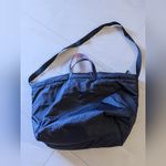 Victoria's Secret  Extra Large Tote  black black and pink lightweight zipper Photo 3