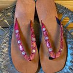 Mystique Boutique NEW! PINK Beaded Embellished Sequined Flip Flops Sandals Sz 6 Photo 2