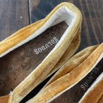 Soludos  Velvet Women's Size 7 Gold Loafer Sneaker Peacock Embroidered Slip On Photo 3