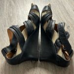 Earthies Leather Strappy Sandals Size 8.5 Black Photo 3
