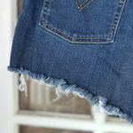 Levi's Women's Size 33 501 Original Fit High Rise Cut Off Denim Shorts Americana Photo 4