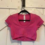 Alo Yoga Crop Top Photo 1