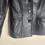 Danier ladies Black soft Leather Jacket with Tailored Silhouette size 4 Photo 3