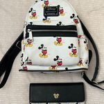 Lounge Fly  Mini Mickey Mouse Backpack And Wallet Photo 0