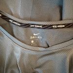 Nike  Women's mossy Green Long Sleeve running shirt Sz Large Photo 2