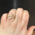 4 gold tone and floral fashion trendy rings size 8 Photo 2