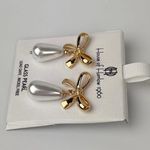 House Of Harlow 1960 Gold Tone Bow & Glass White Faux Pearl Drop Earrings NEW Photo 3