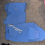 FIGS Women’s  Scrubs Photo 0