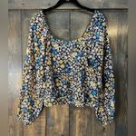 Patrons of Peace  Floral Puff Sleeve Crop Top Navy Blue Yellow Daisy‎ Print Photo 3