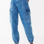 SO  High Rise Mom Cargo Jogger Medium Wash Jeans 29 Photo 0