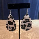 Boutique Soft Felt Cheetah Print Dangle Earrings Photo 1