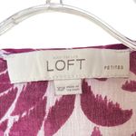 Loft Ann Taylor Dahlia Lightweight Blouse Winter Berry Floral XS Petite EUC Photo 2