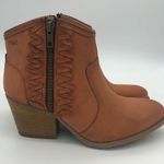 Musse & Cloud  100% Leather Booties NWOT Photo 0