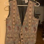 White Stag Vest  Photo 0