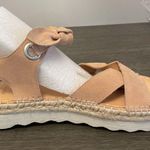 Frye NWOT  & Co Evie 2 Band Suede Leather Sandals Beachy Tan Womens Size 11 Photo 0