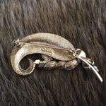 Vintage 60s Coro Pegasus red aurora borealis set Photo 2