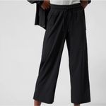 Athleta Avenue Wide Leg Crop Pants Black Stretch Pull-On Flowy Trouser Sz 10 Photo 0
