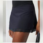 Vuori NWT Hot Mesh Skirt Women's Performance Skirt / BLACK Photo 3