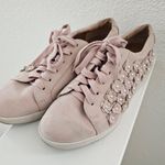 Gentle Souls Kenneth Cole Blush Pink Suede Sneakers Floral Pearl Size 9.5 Photo 1
