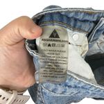 Abrand Jeans Women’s High Relaxed Denim Shorts in Light Wash Size 26 Blue Photo 7