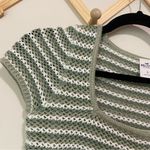 Hollister  Green and White Crochet Knit Crop Top size Small Photo 2